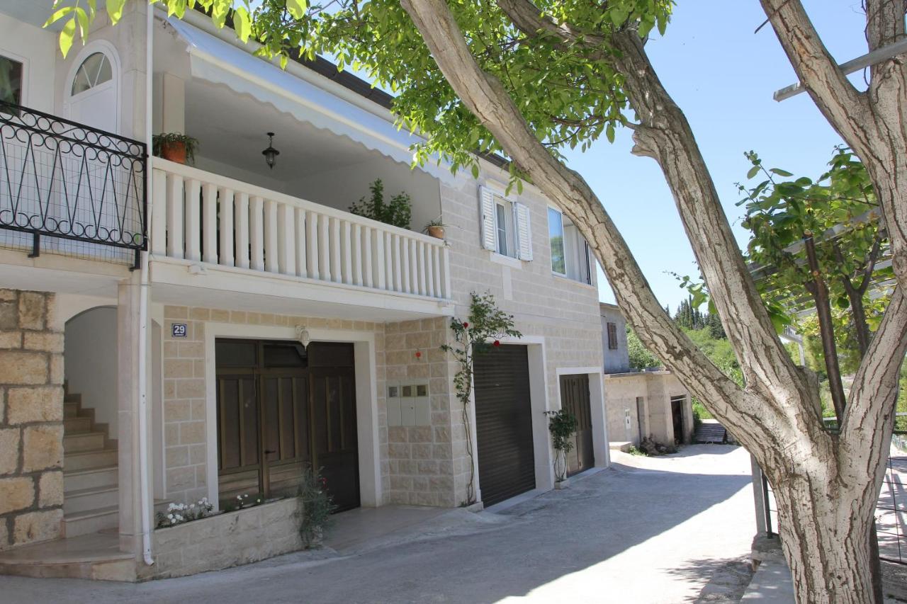 Holiday House Pine Tree Nerezisca Exteriér fotografie