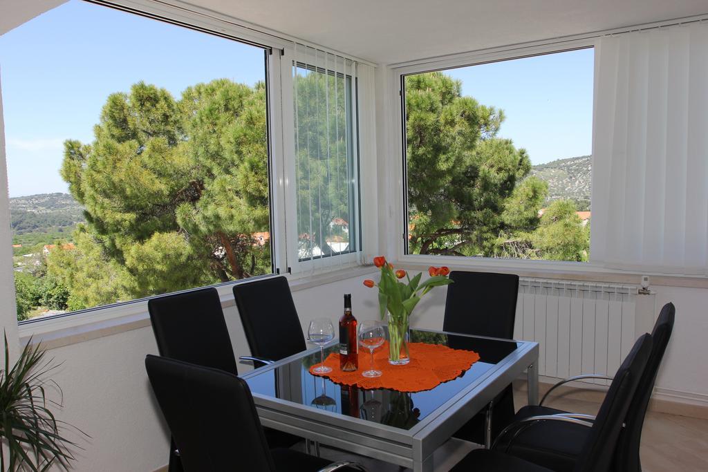 Holiday House Pine Tree Nerezisca Exteriér fotografie