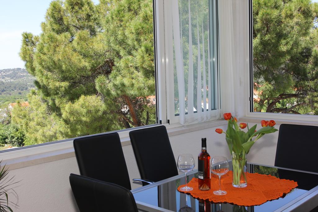 Holiday House Pine Tree Nerezisca Exteriér fotografie