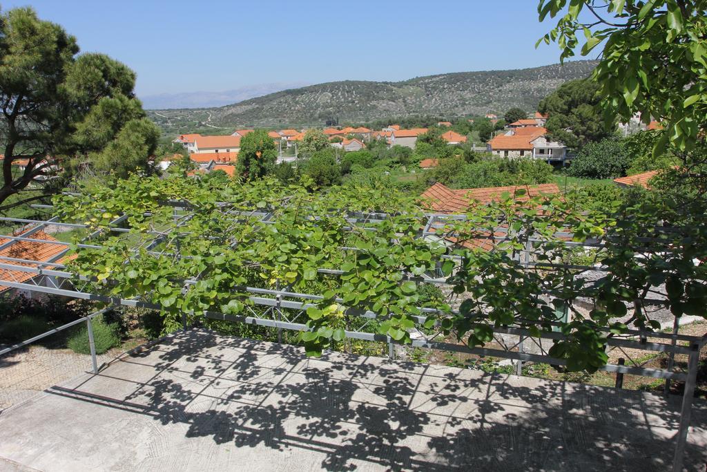 Holiday House Pine Tree Nerezisca Exteriér fotografie